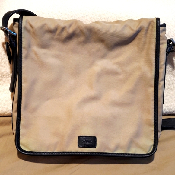 COACH COURIER BAG - Picture 1 of 16